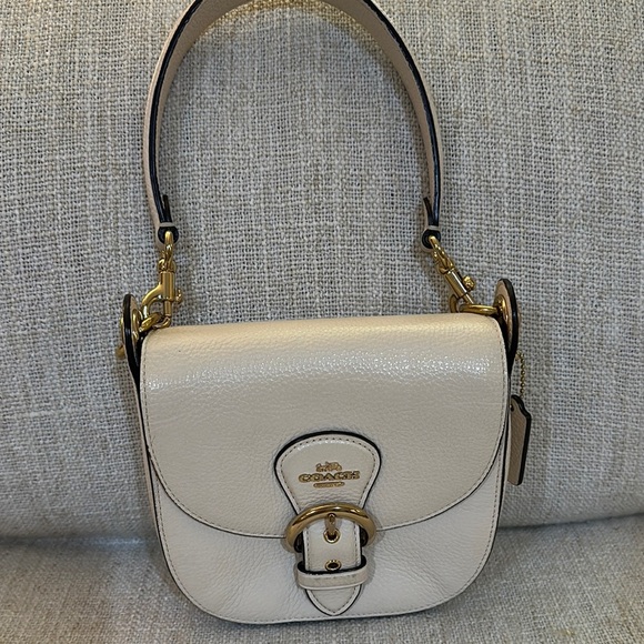 Coach Handbags - Coach leather bag
